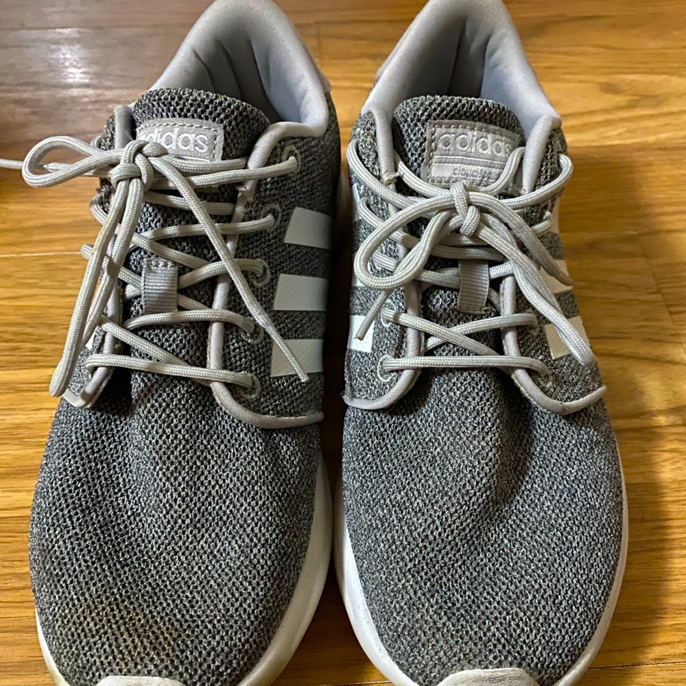 Adidas cloud foam shoes